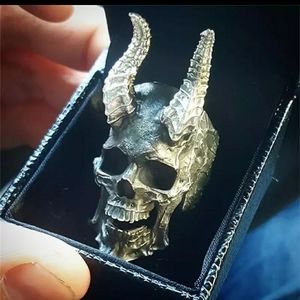 Men's Devil Horned Skull Ring SIZE 10